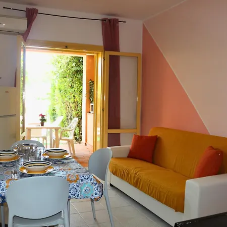 Villaggio Portorosa - La Casetta Tra Le Palme 14